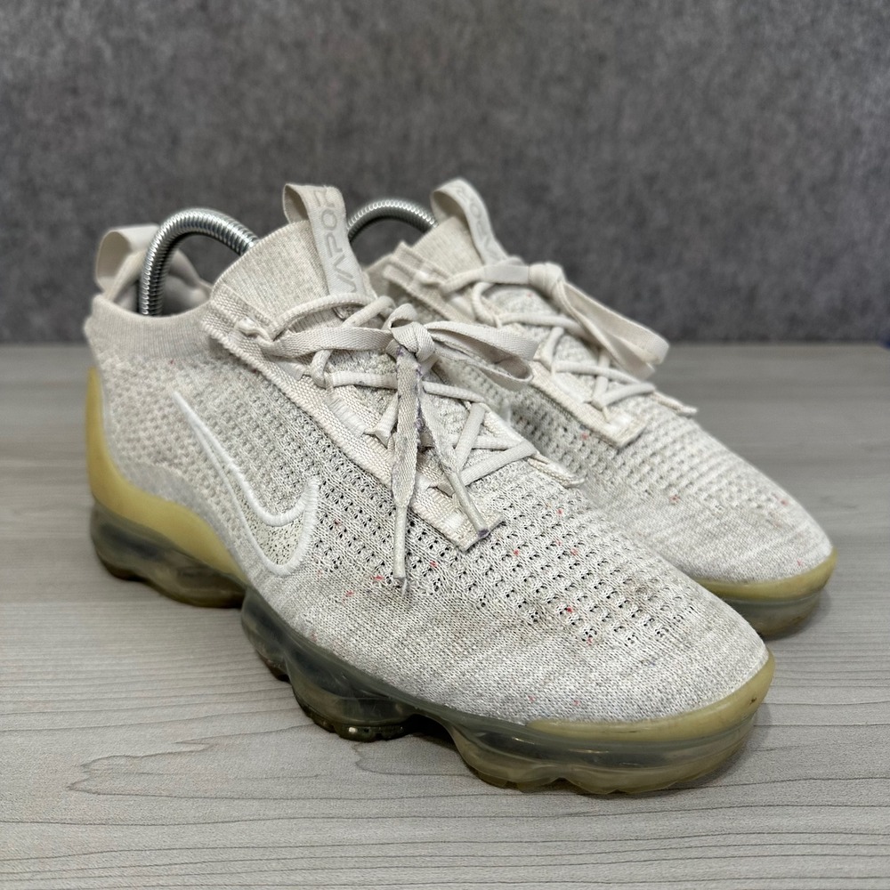 Nike Air Vapormax 2021 Flyknit Womens Size 9 Oatmeal Beige Sneakers DJ9975-001